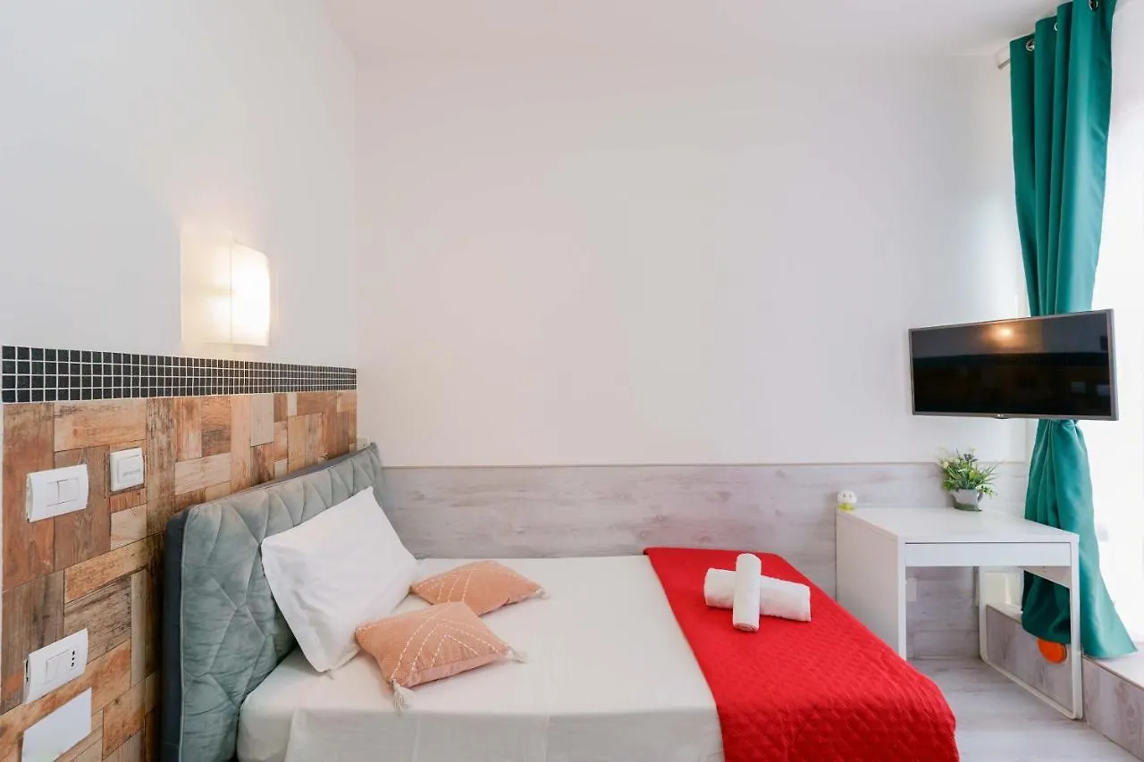 Hotel Mirabilia Golden Bologna 0*,  Italien