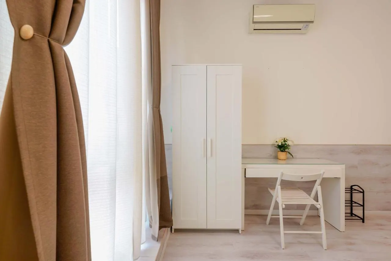 Guest house Mirabilia Golden Hotel Bologna Italy